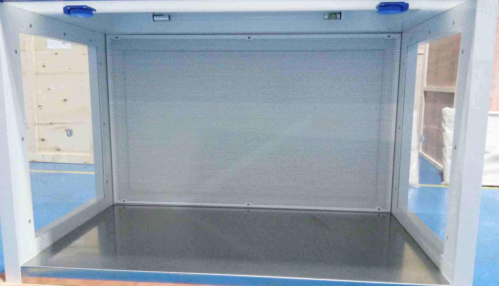 Horizontal Laminar Flow Cabinet (1) Horizontal Laminar Flow Cabinet worktable