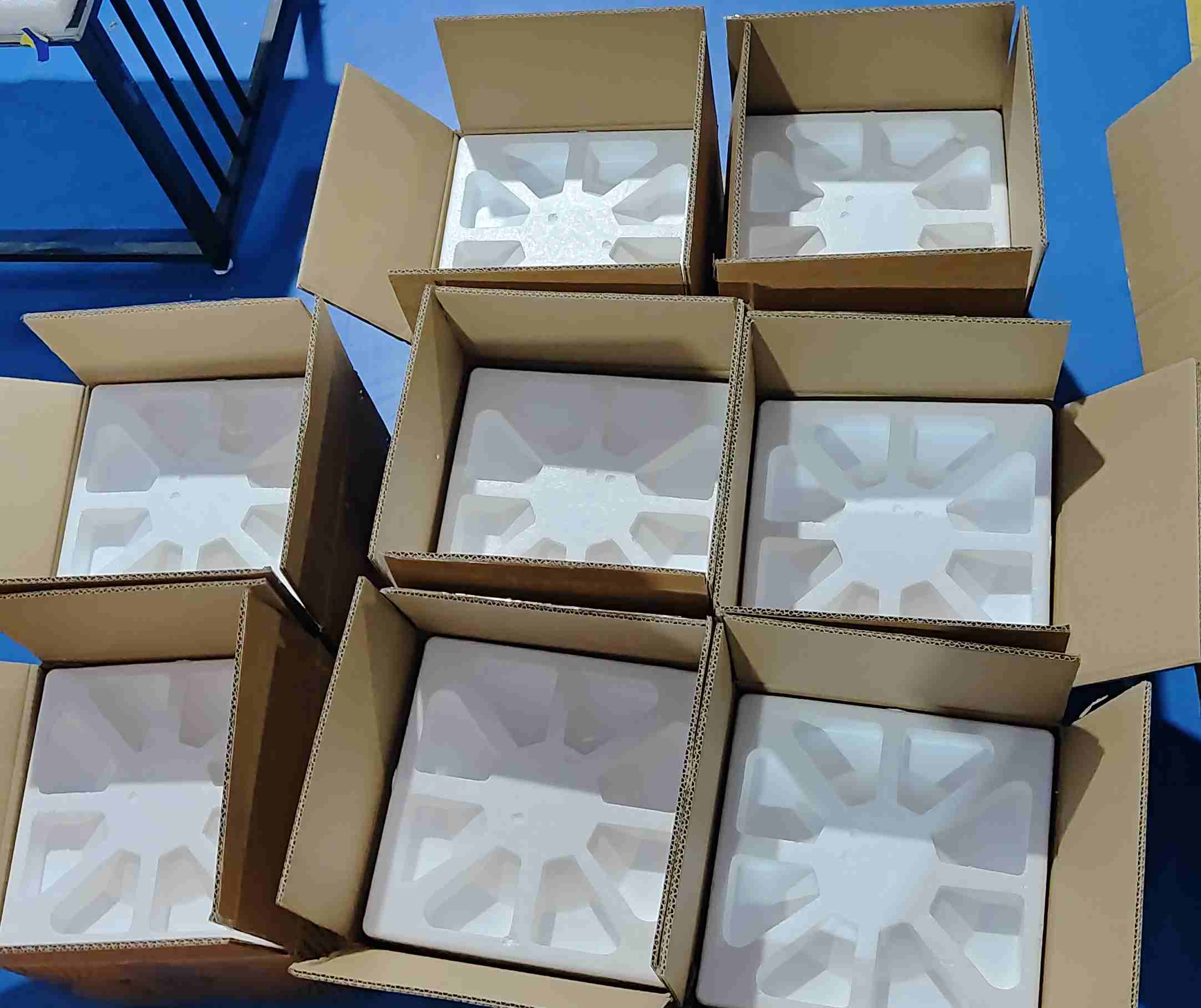 Low Speed Centrifuge (4) Low Speed Centrifuge (4)