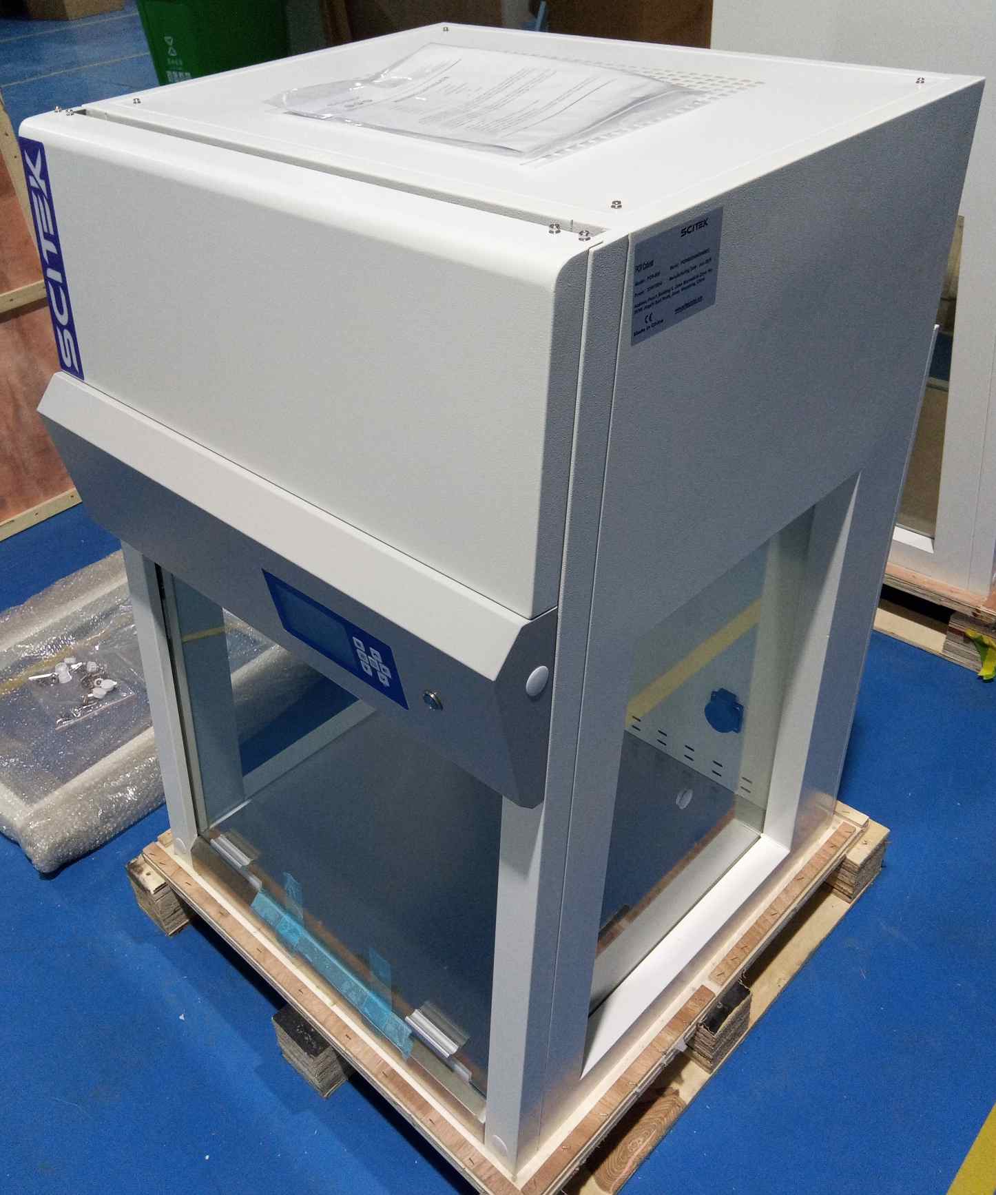 PCR Cabinet (5) PCR Cabinet (5)