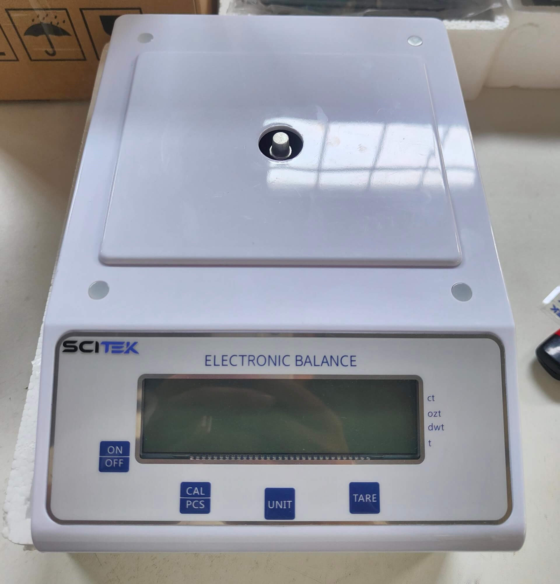 Electronic Analytical Balance