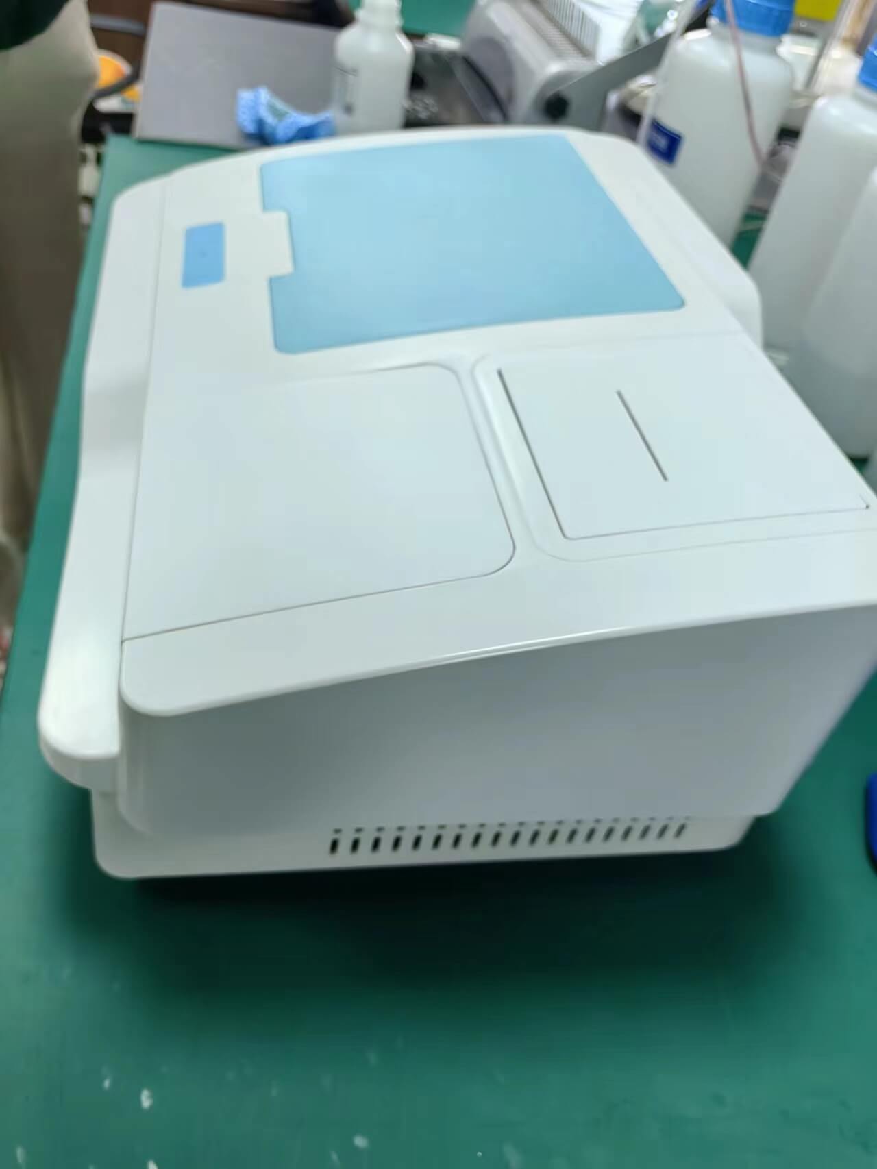 Elisa Microplate Reader