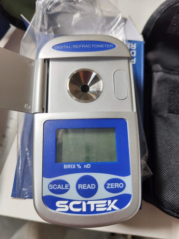 Portable Digital Refractometer