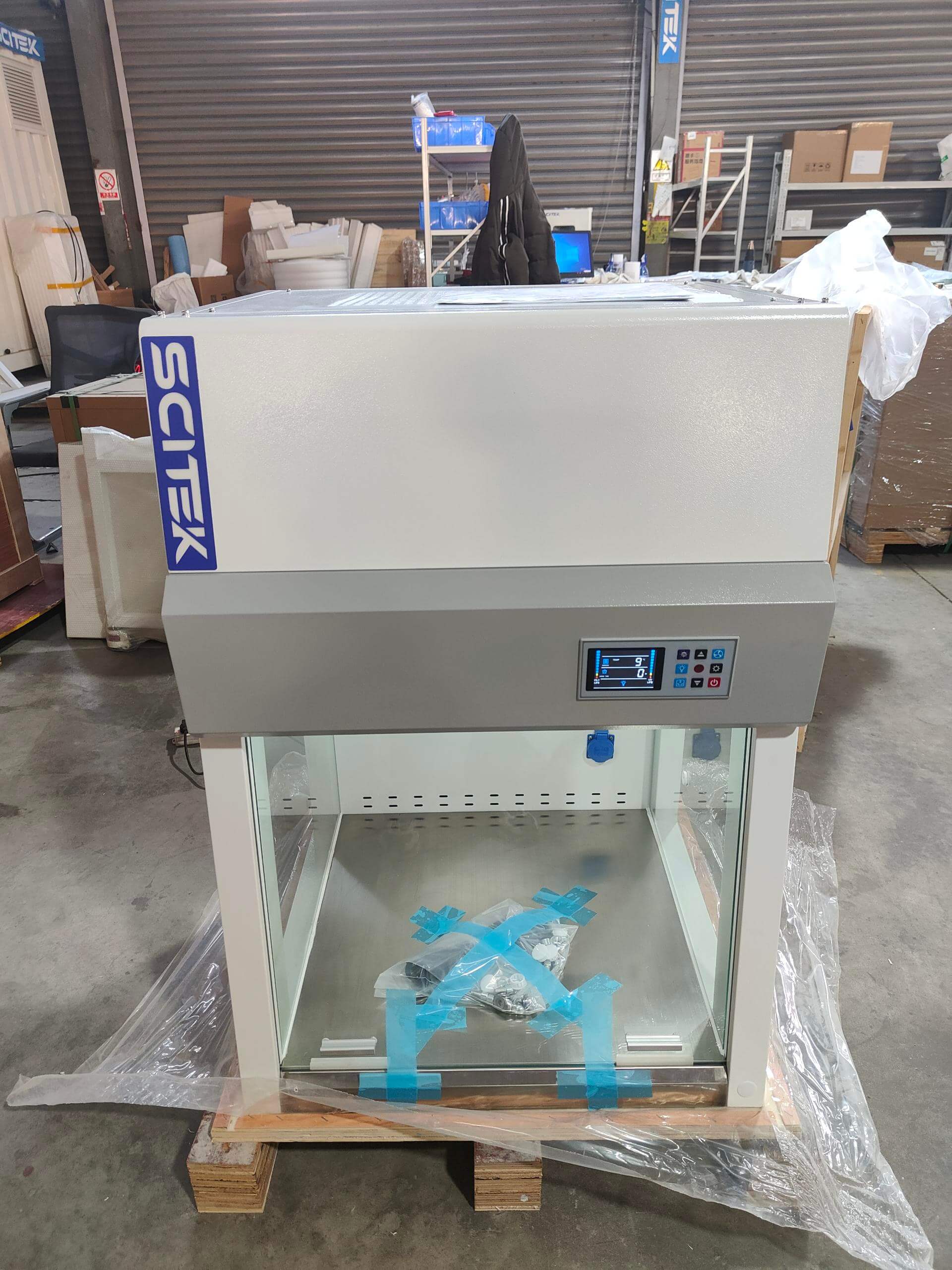 PCR Cabinet