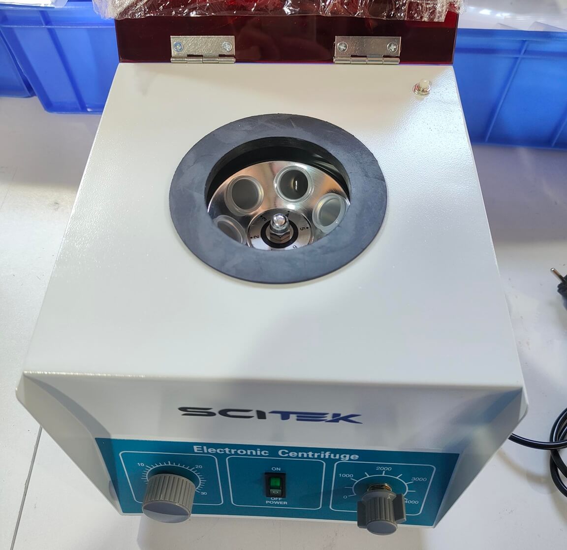 Low Speed Centrifuge