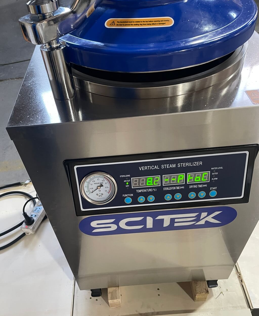 Vertical Pressure Steam Sterilizer
