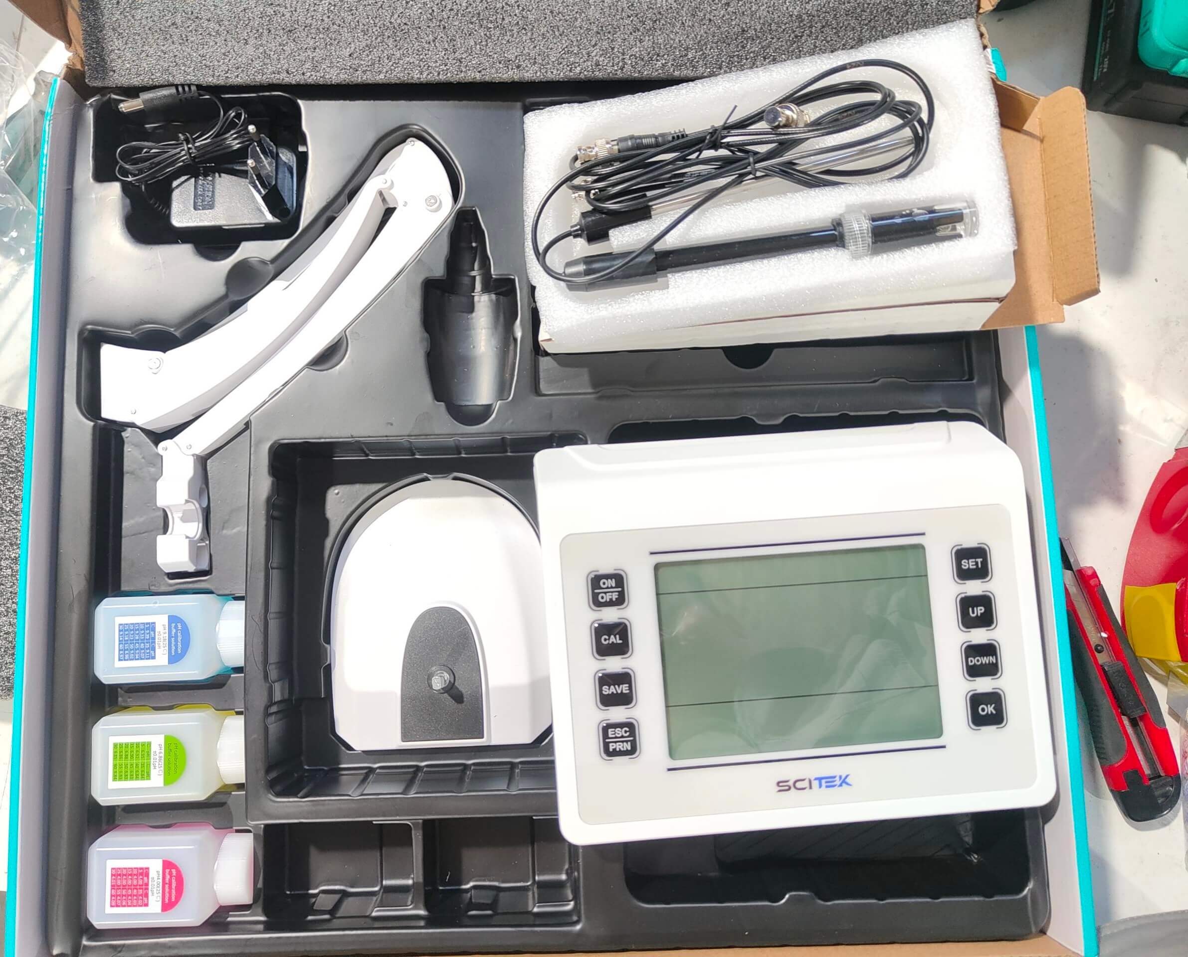 Benchtop pH Meter