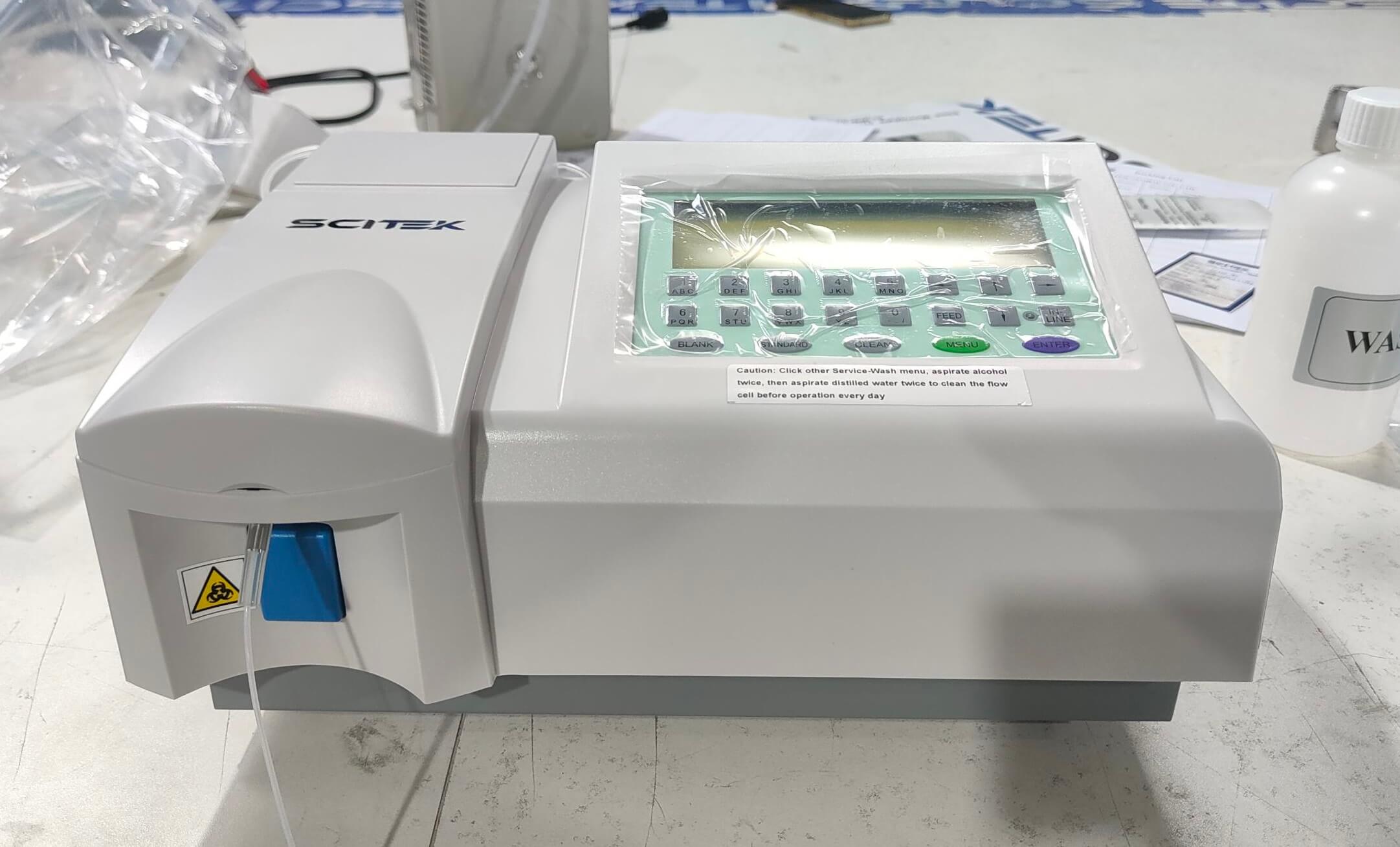 clinical chemistry analyzer