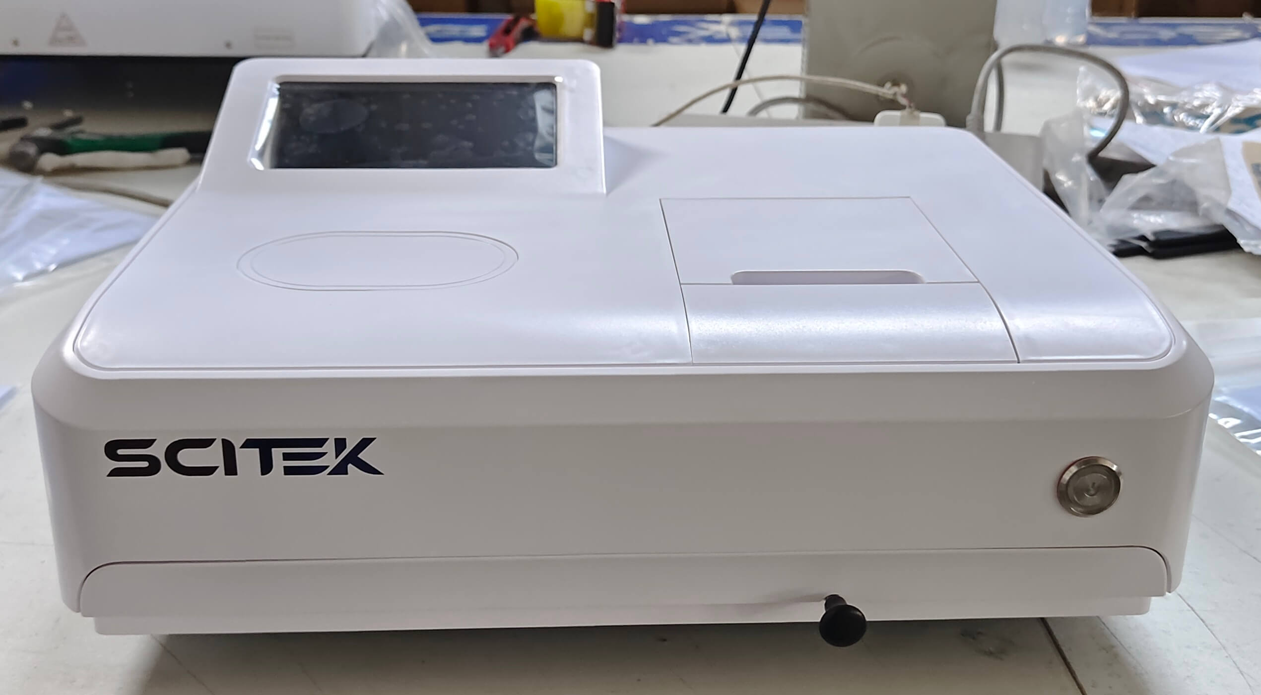 UV-VIS Spectrophotometer
