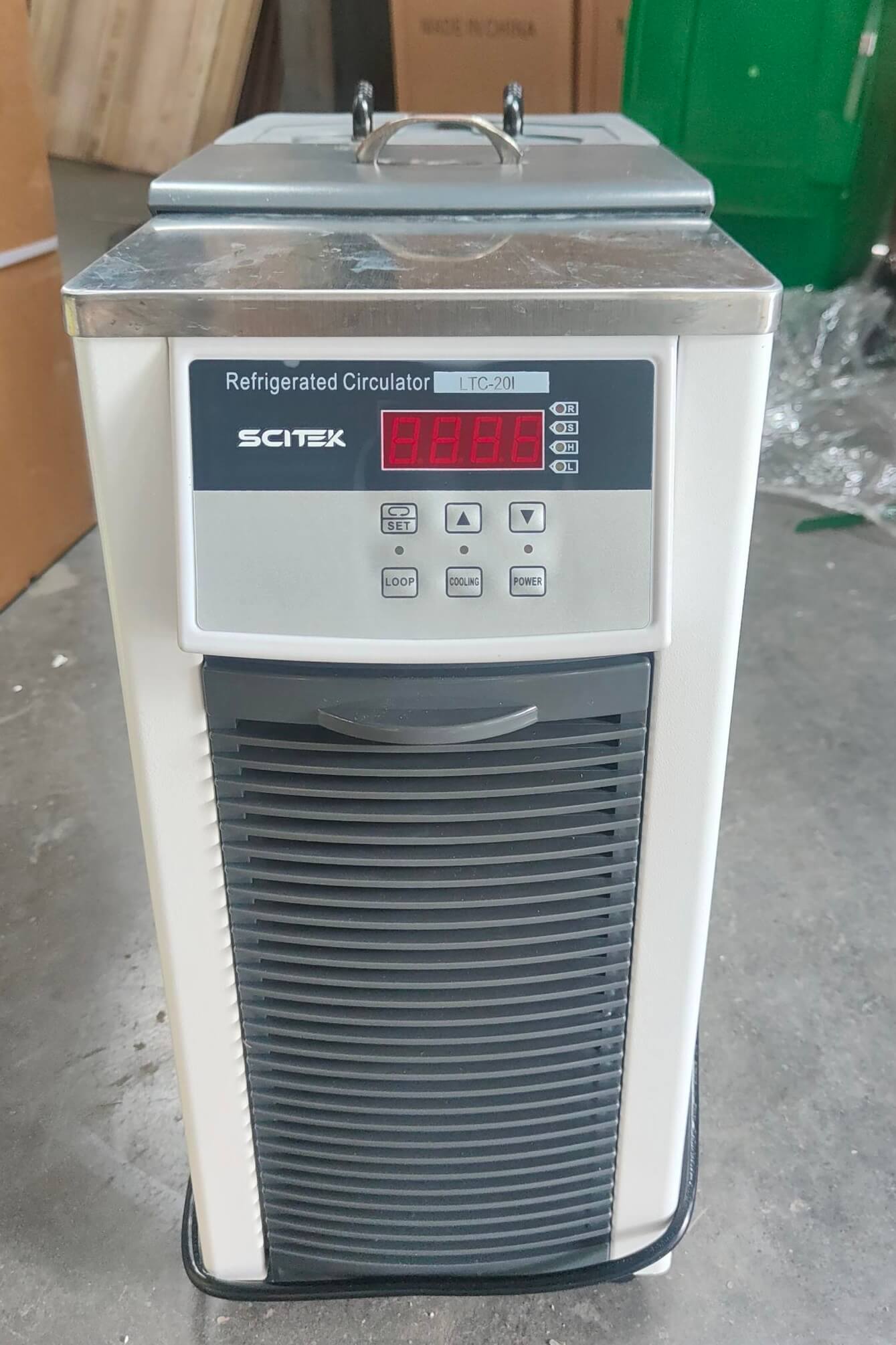 Recirculating Chillers