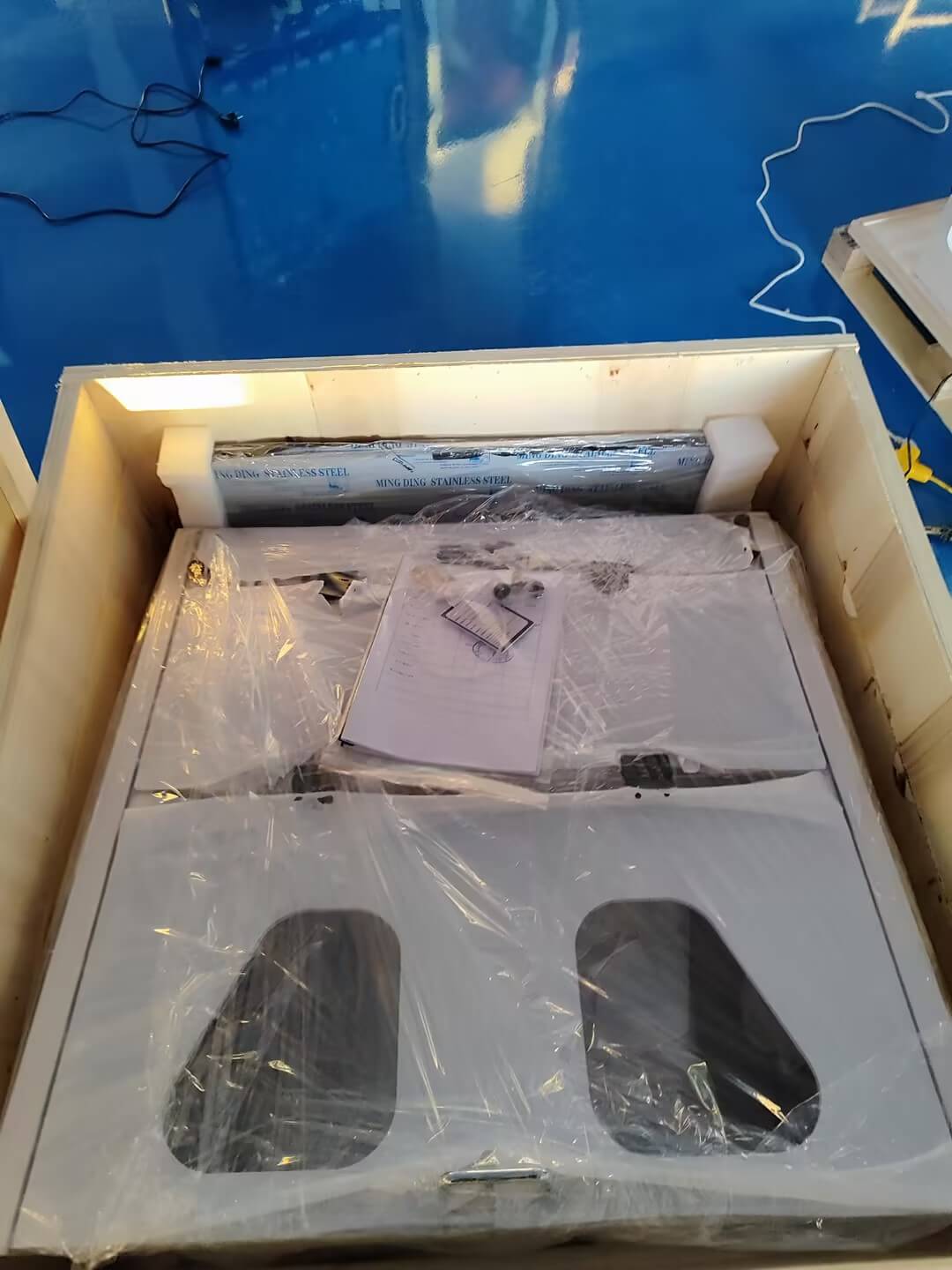 lab fume hood packaging