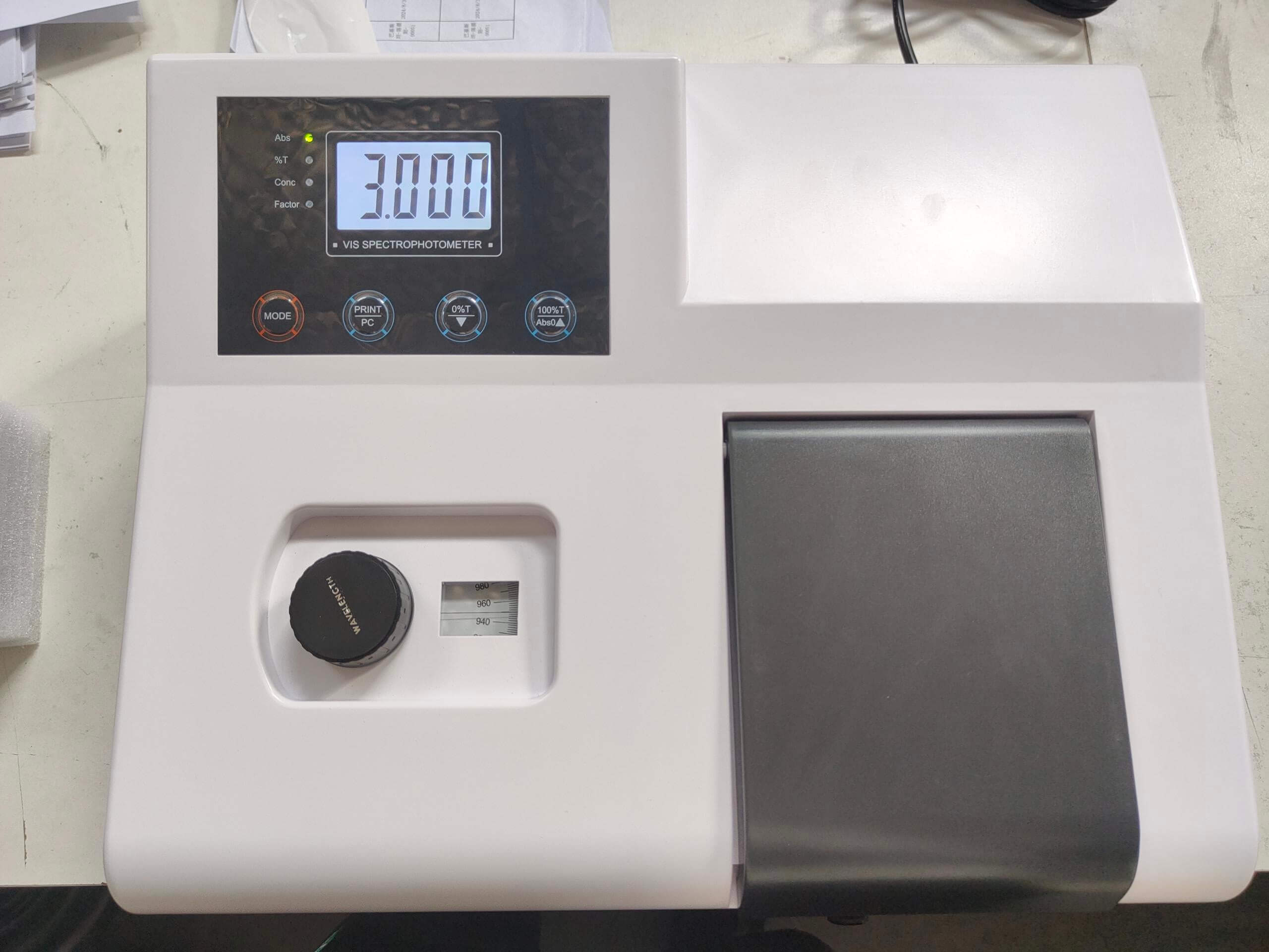 Visible Spectrophotometer 