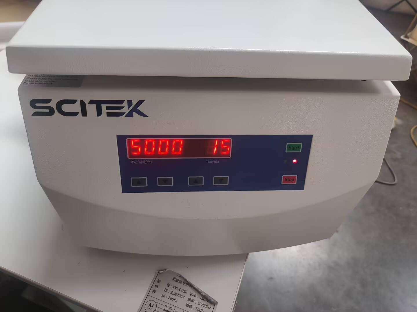 Benchtop Low Speed Centrifuge