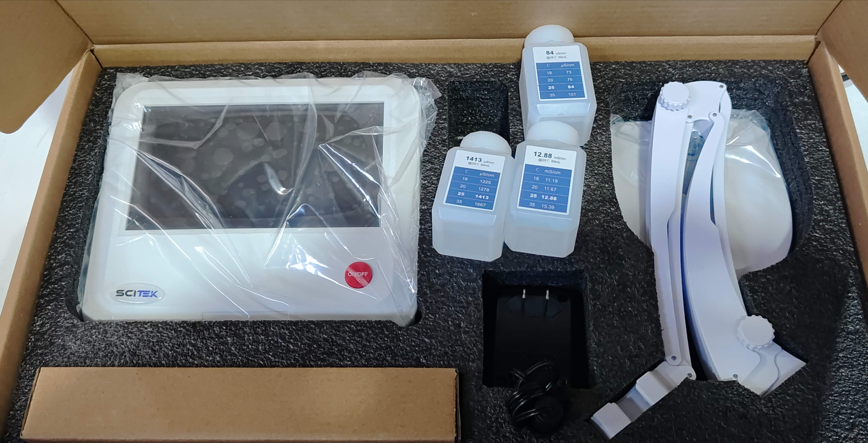 Benchtop Conductivity Meter