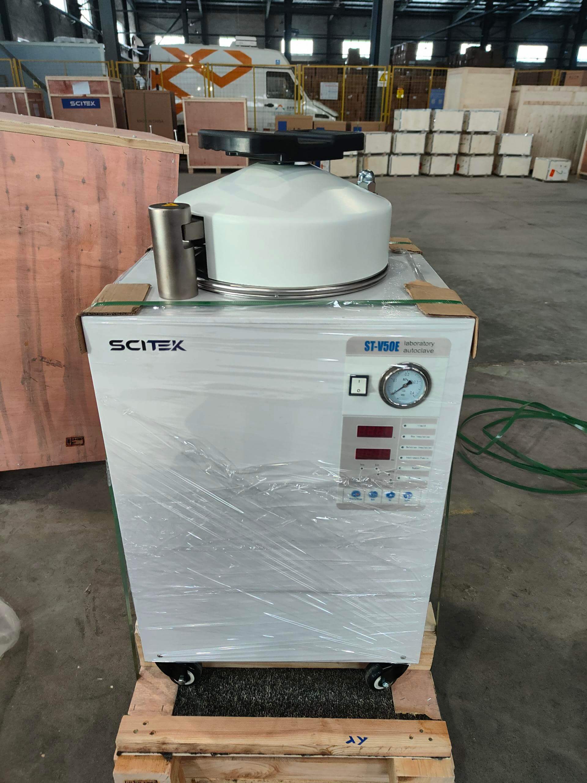 Vertical Pressure Steam Sterilizer