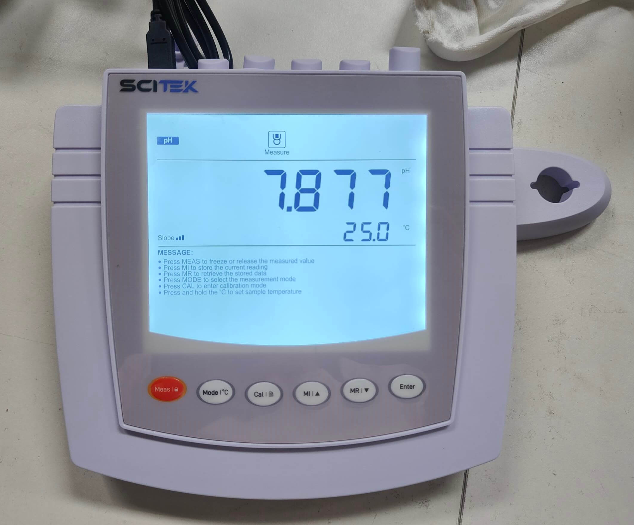 Multiparameter Water Quality Meter