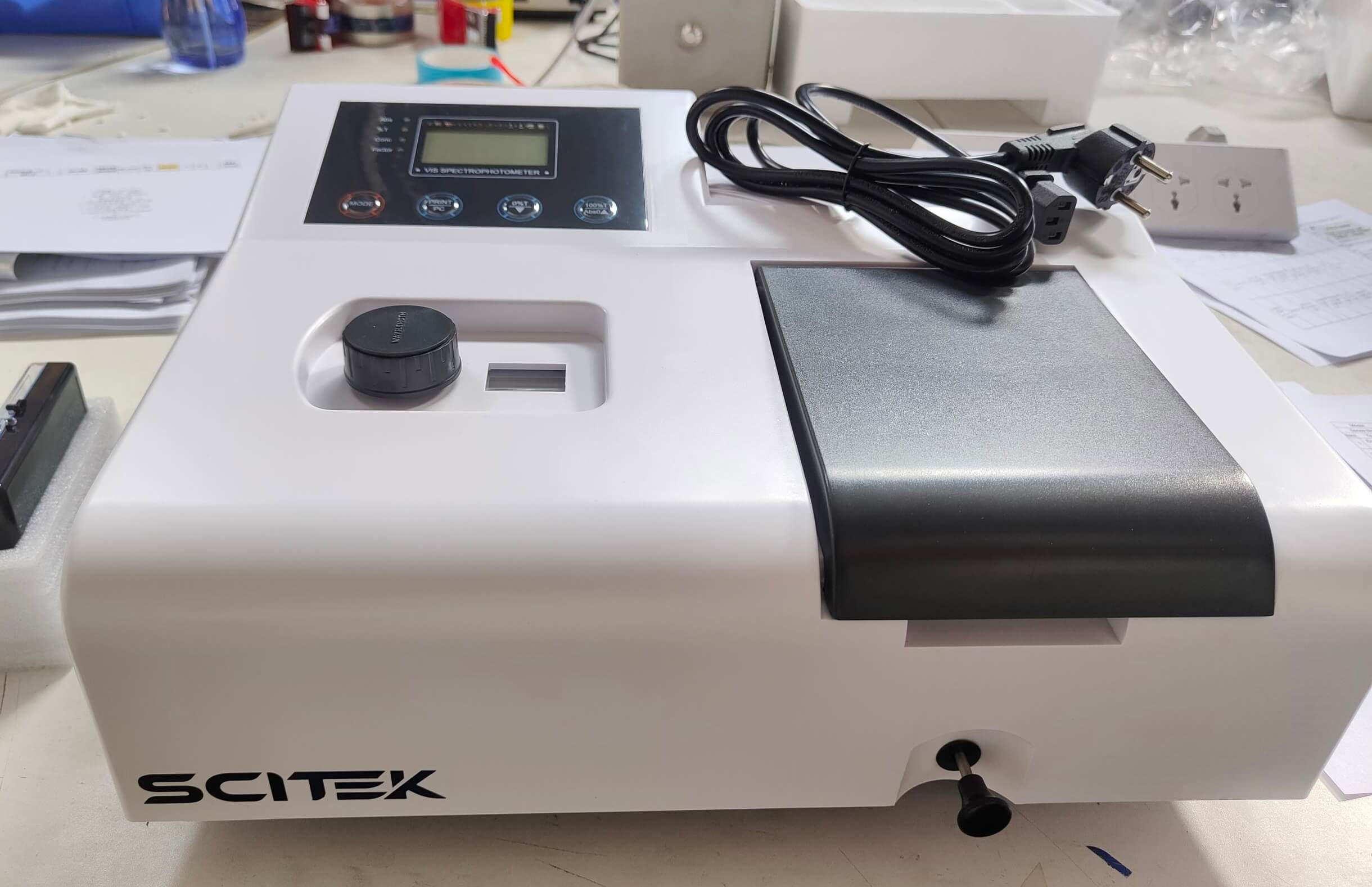 Visible Spectrophotometer 