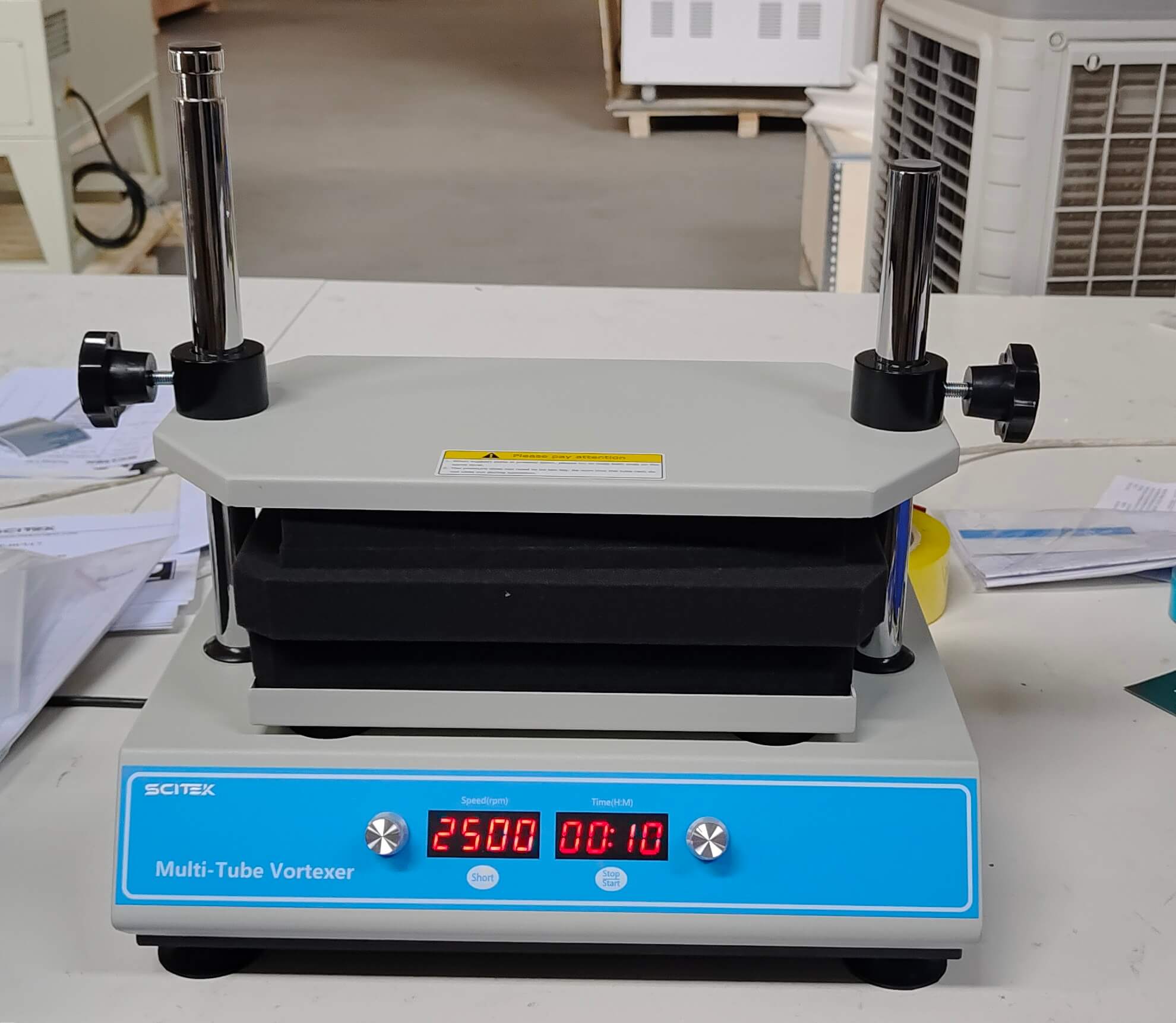 multi vortexer
