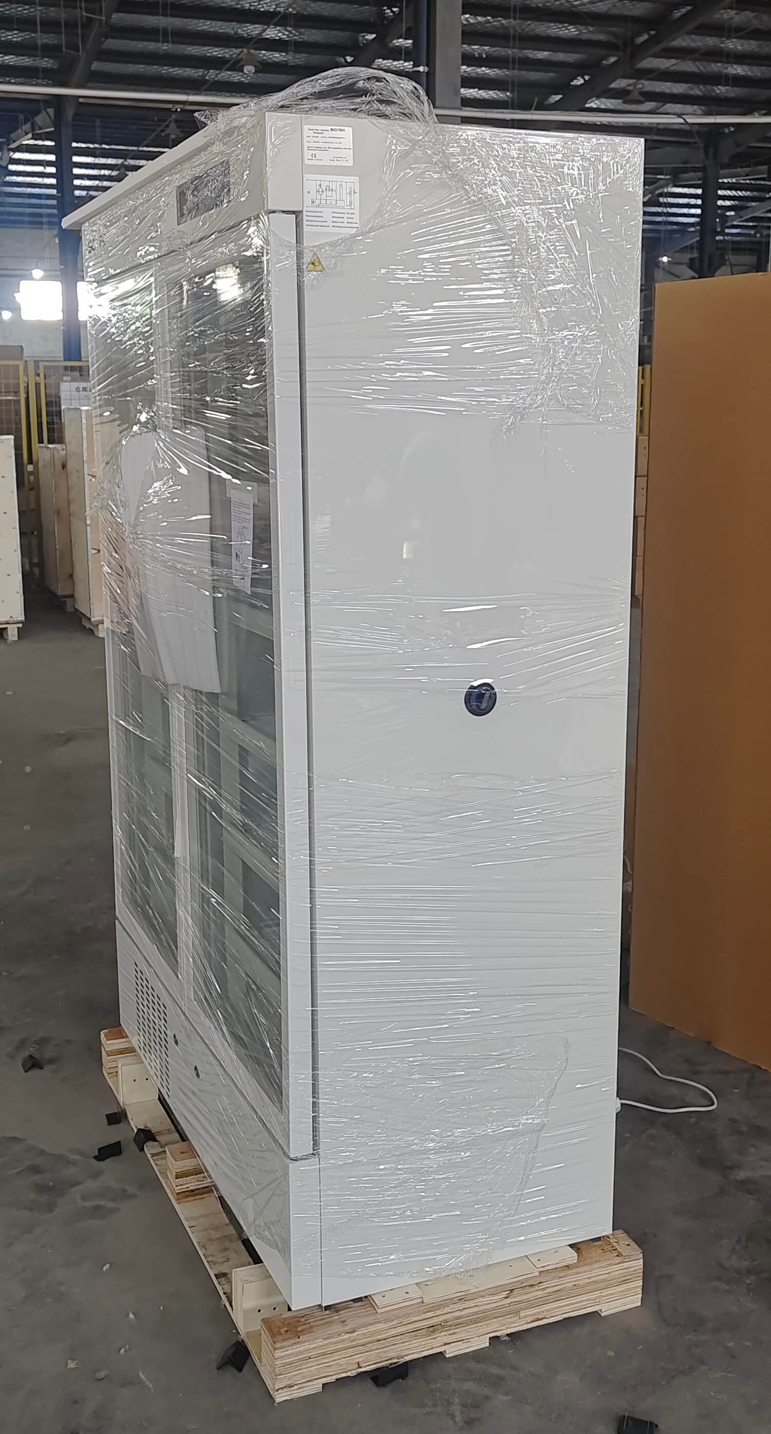 Double Door Laboratory Refrigerator