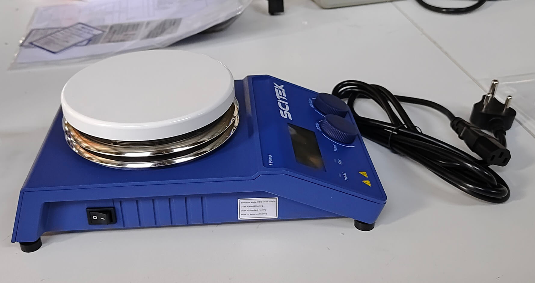 Hotplate Magnetic Stirrer
