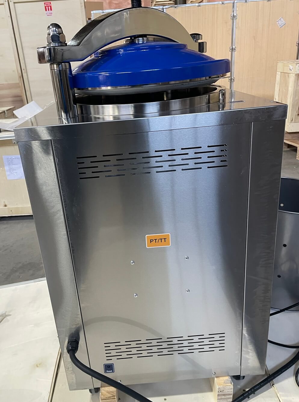 Vertical Pressure Steam Sterilizer