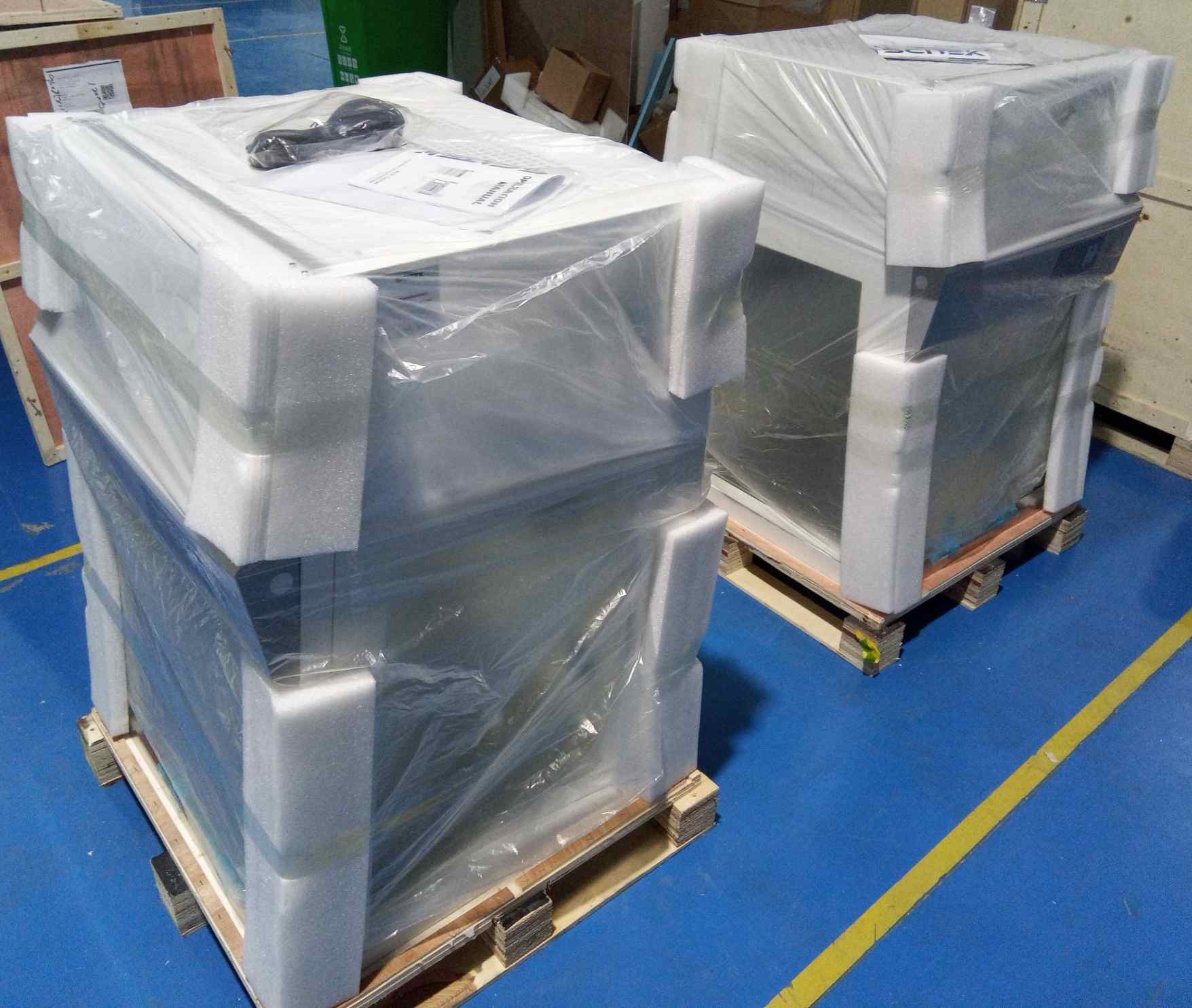 PCR Cabinet (6) PCR Cabinet (6)