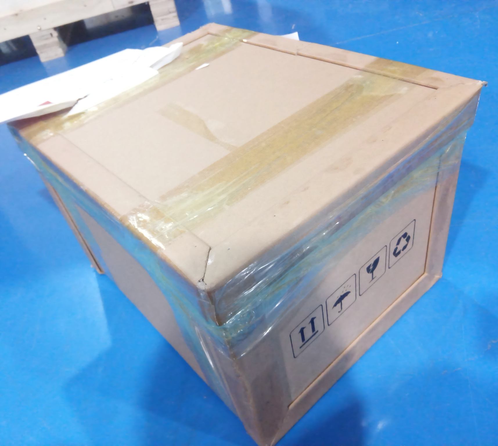High Speed Centrifuge (1) High Speed Centrifuge (1)