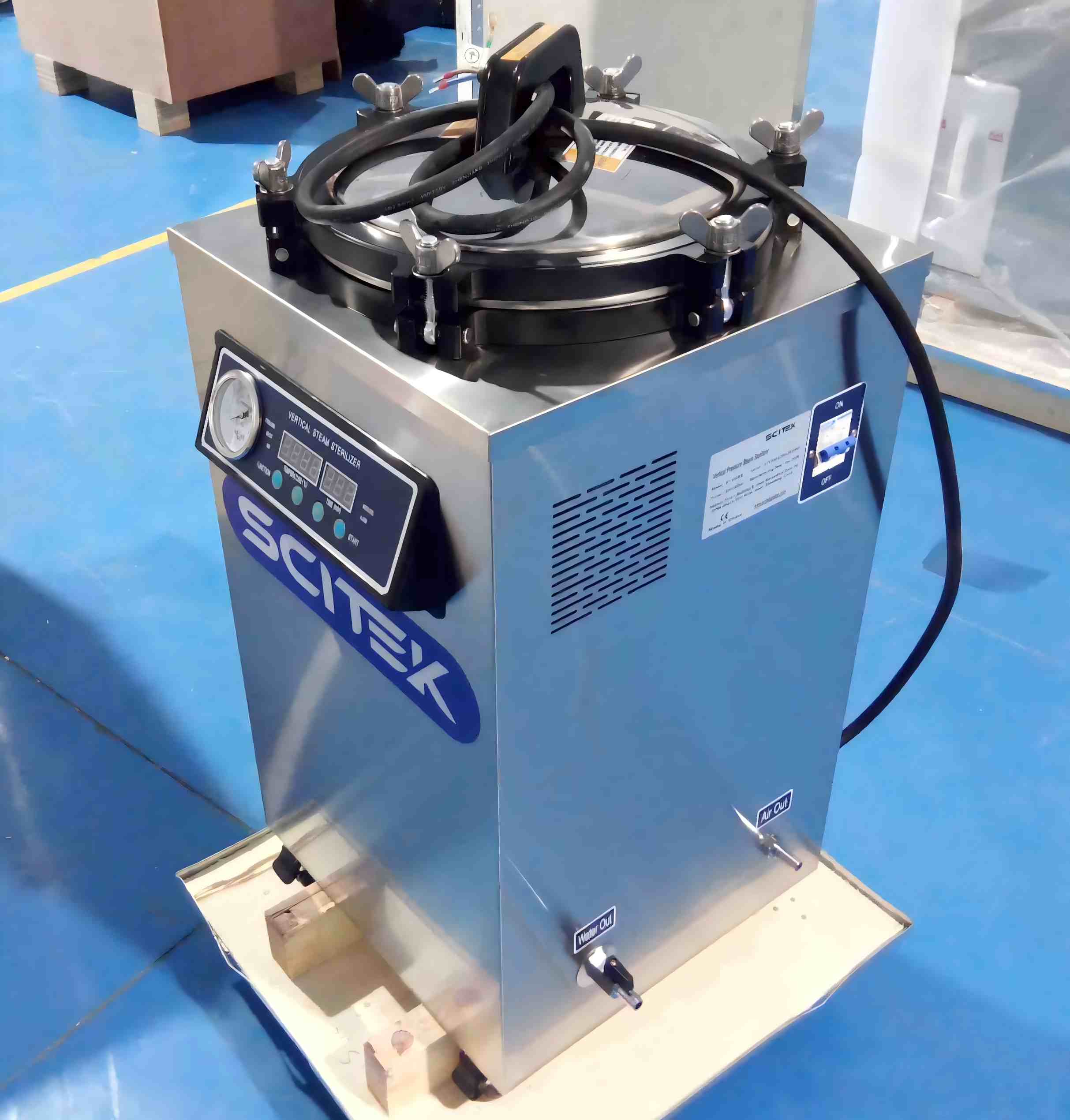 Vertical Pressure Steam Sterillzer (6) Vertical Pressure Steam Sterillzer (6)