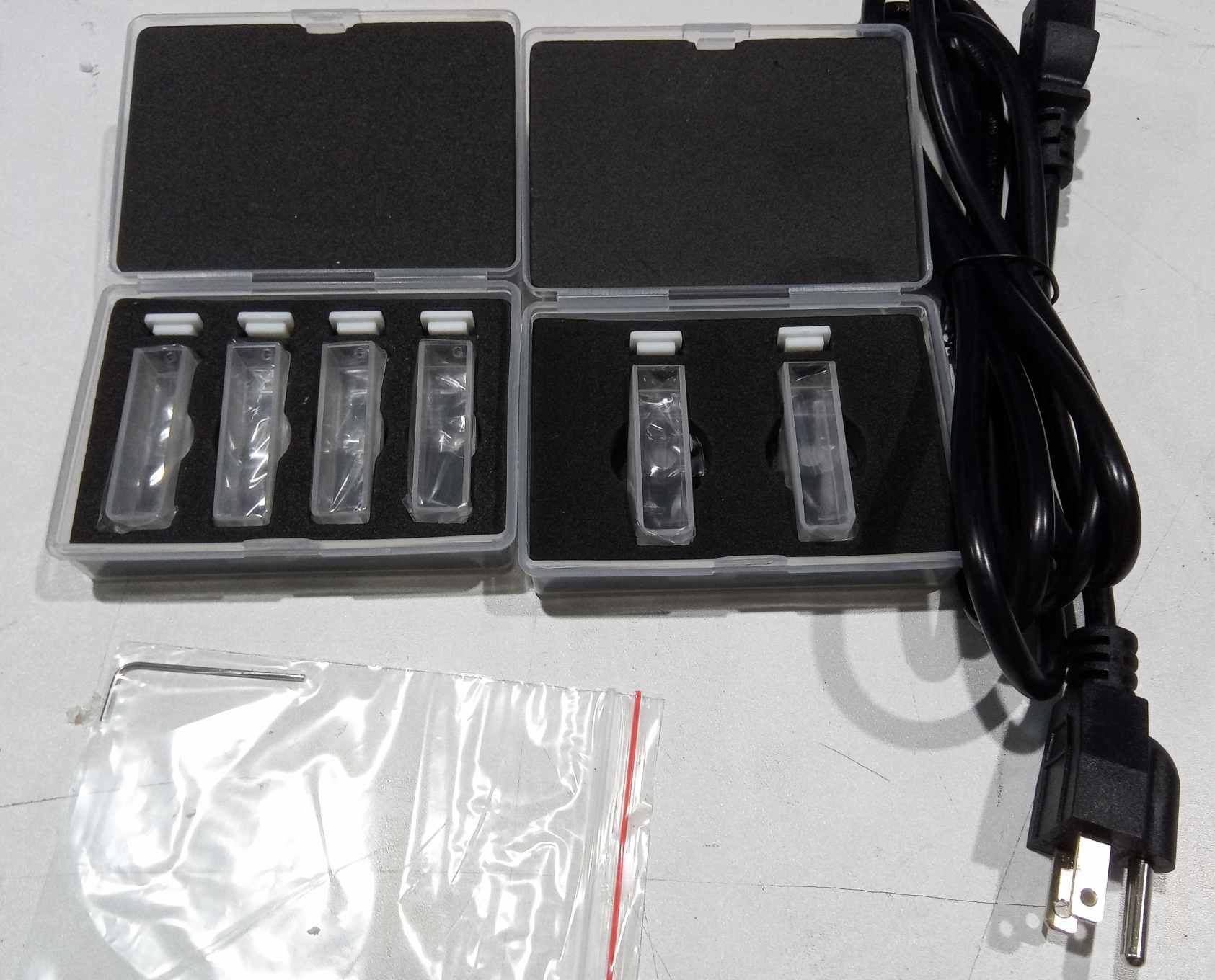 UV-Vis Spectrophotometer (6) UV-Vis Spectrophotometer (6)