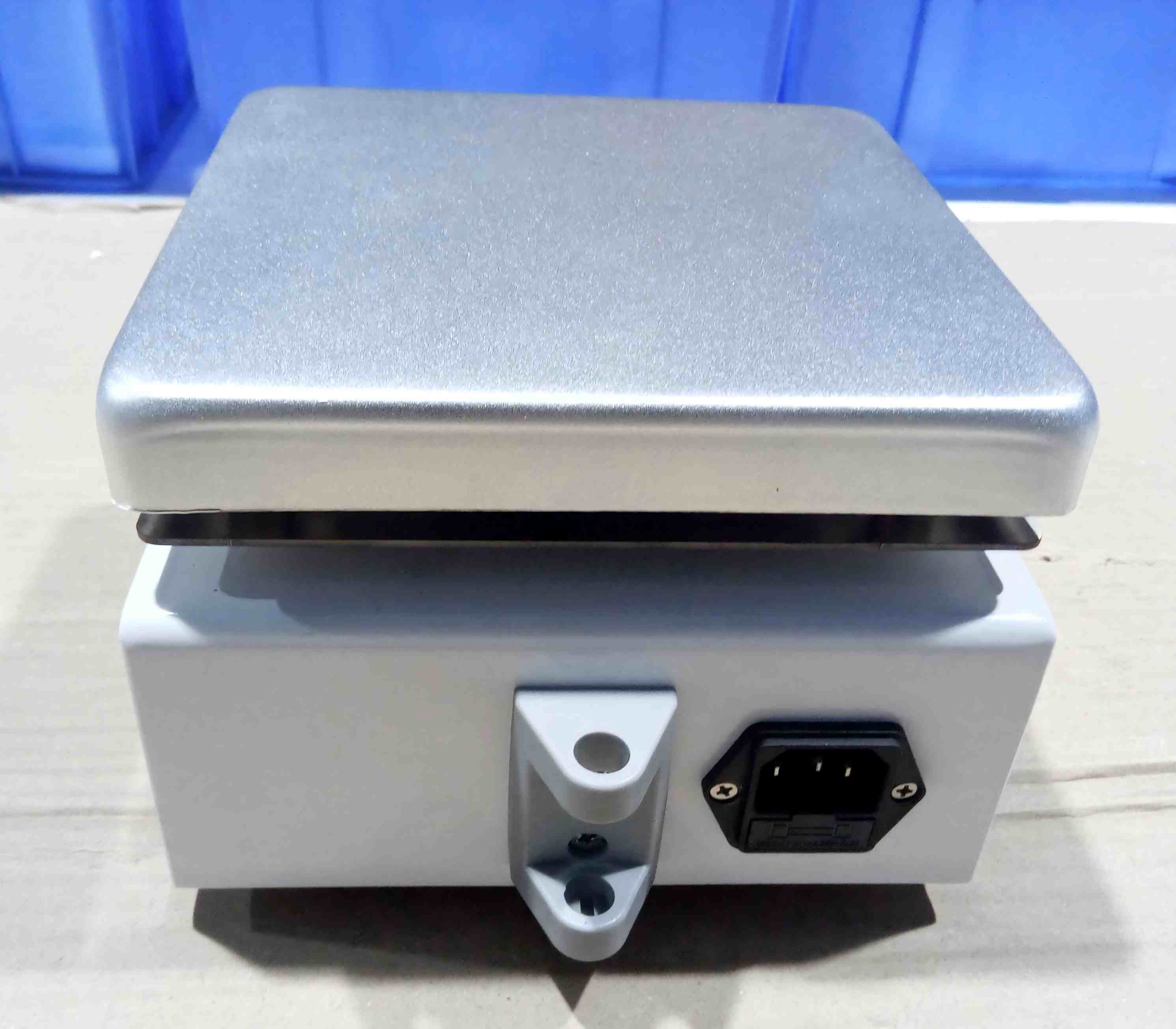 Hotplate Magnetic Stirrer (2).jpg