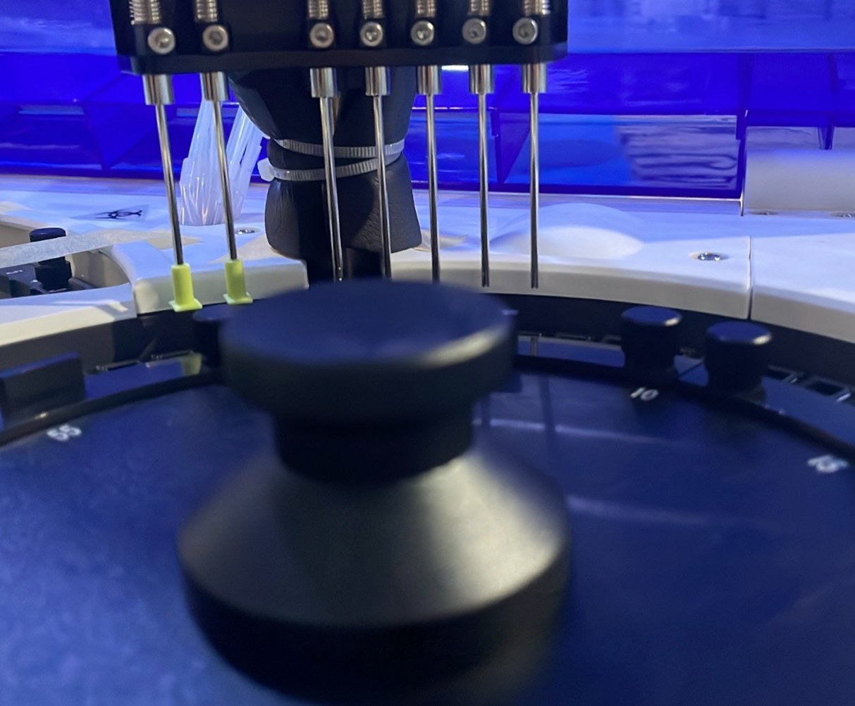 Automatic Biochemistry Analyzer (2)
