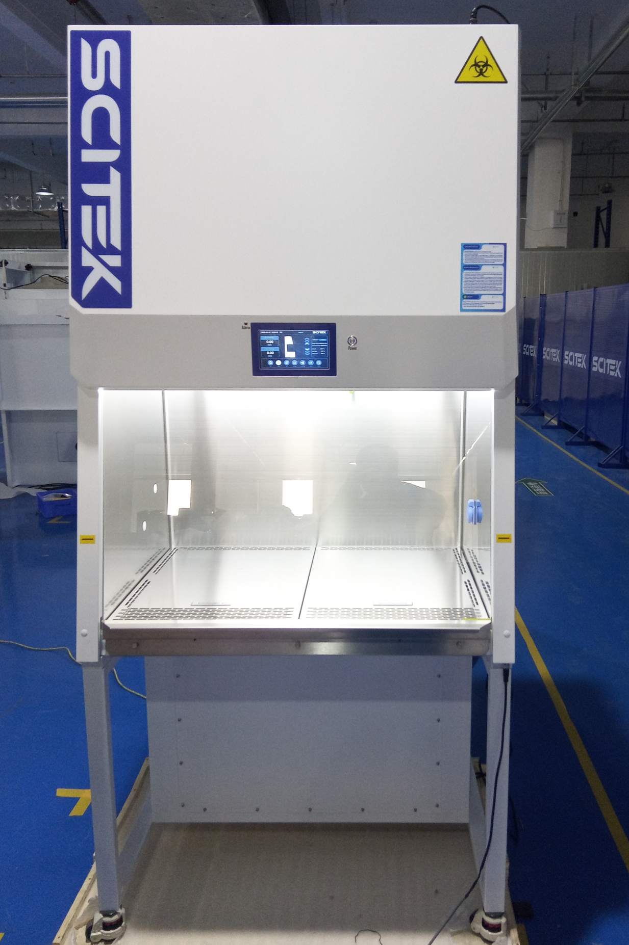 Cytotoxic Safety Cabinet (1) Cytotoxic Safety Cabinet (1)