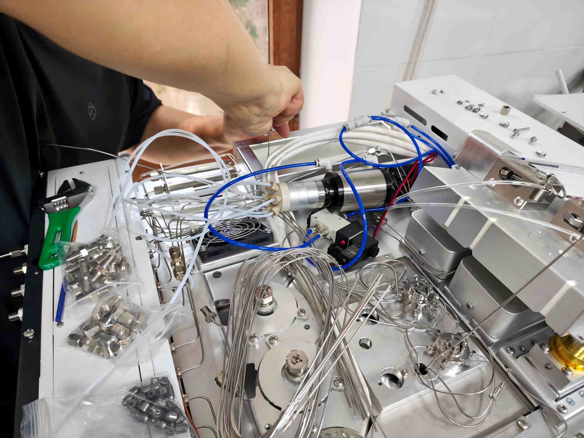 Gas Chromatograph (1).jpg