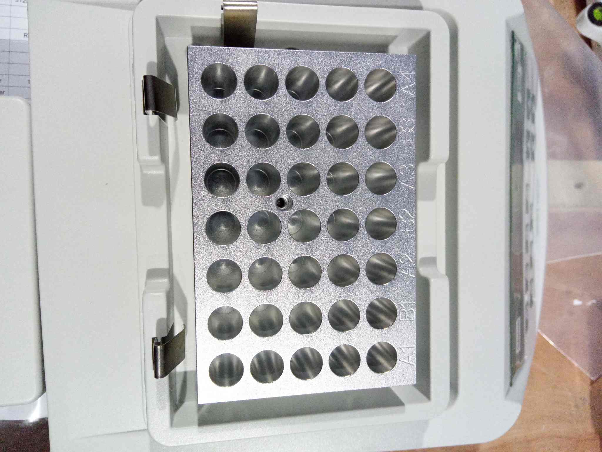 Automatic Biological Indicator Incubator (1)