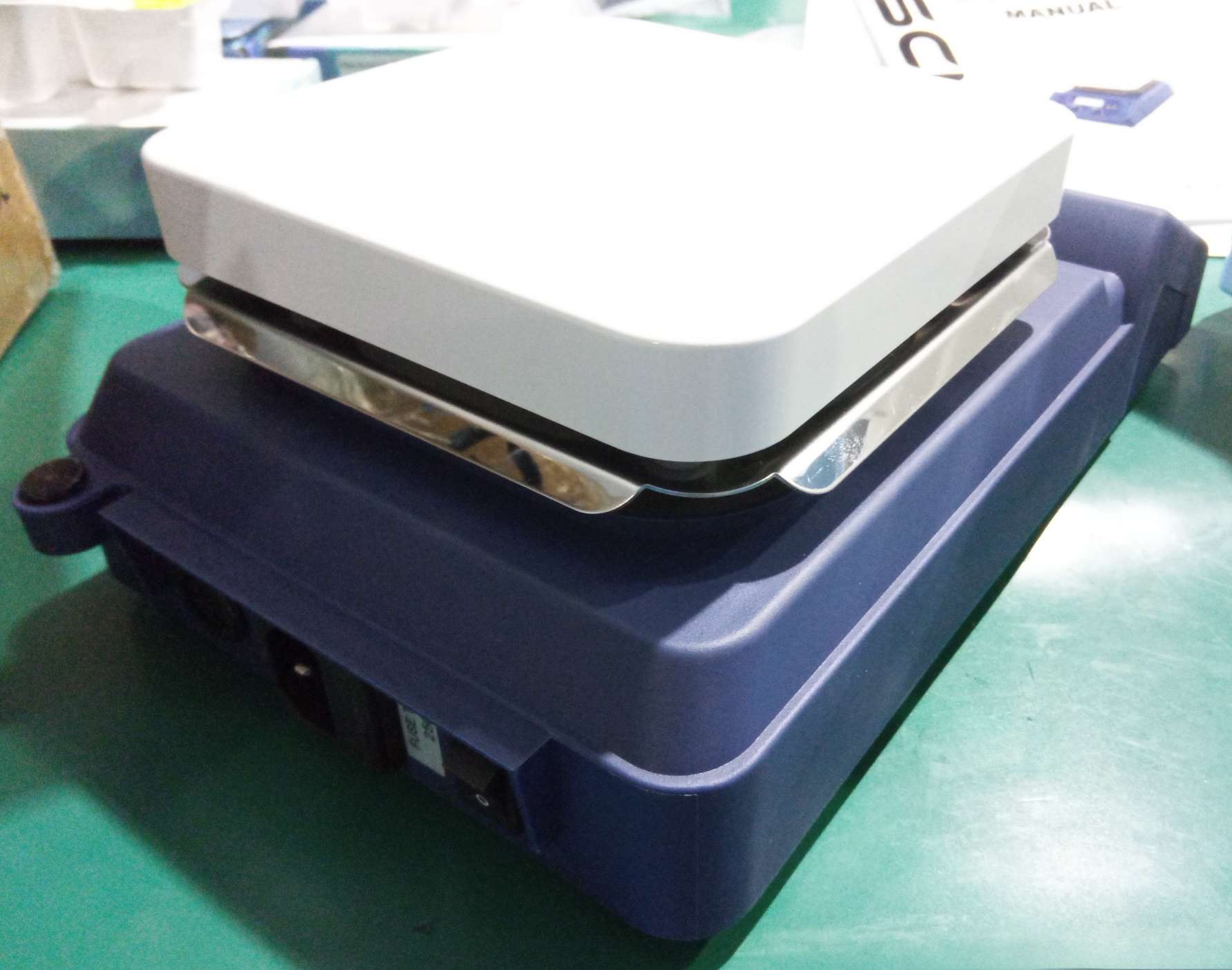 Hotplate Magnetic Stirrer (1) Hotplate Magnetic Stirrer (1)