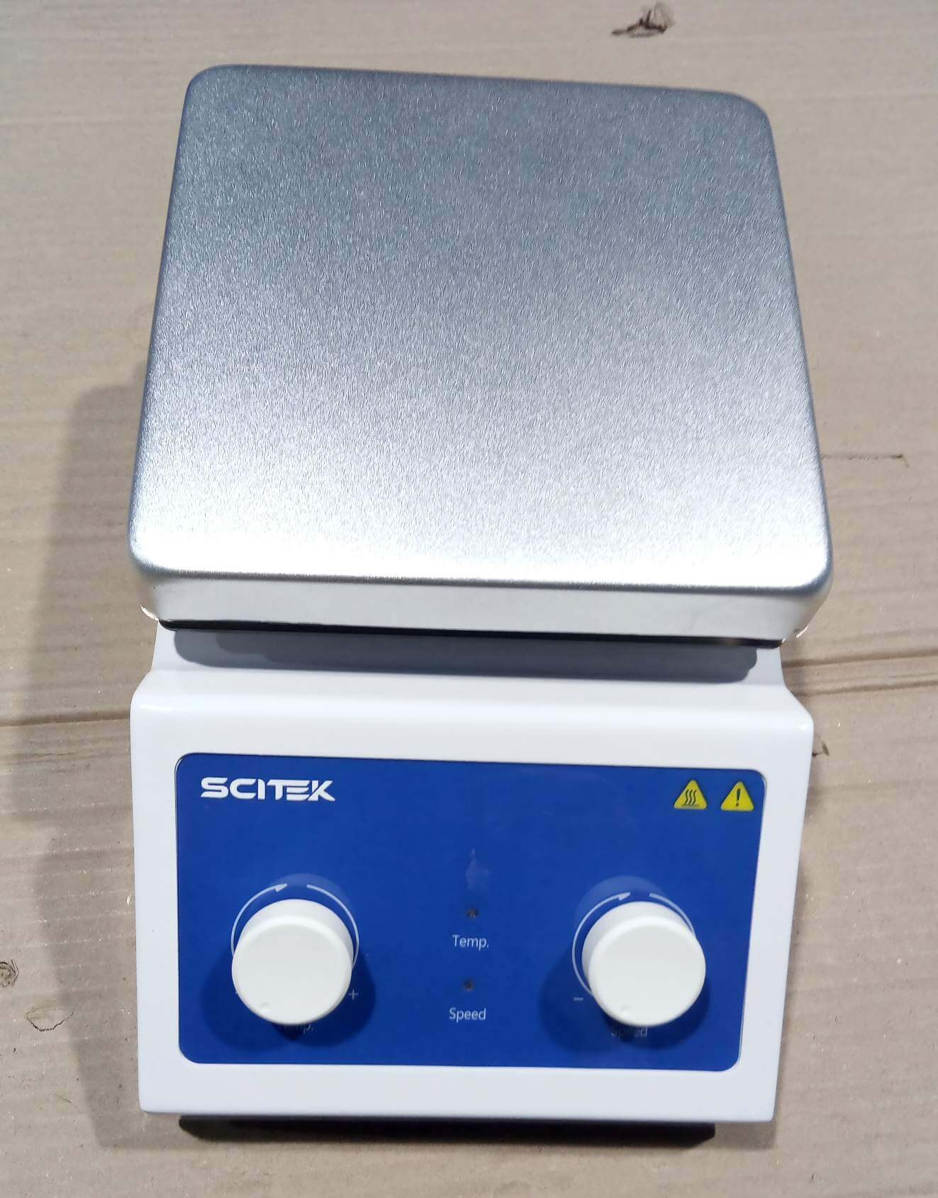 Hotplate Magnetic Stirrer (9).jpg