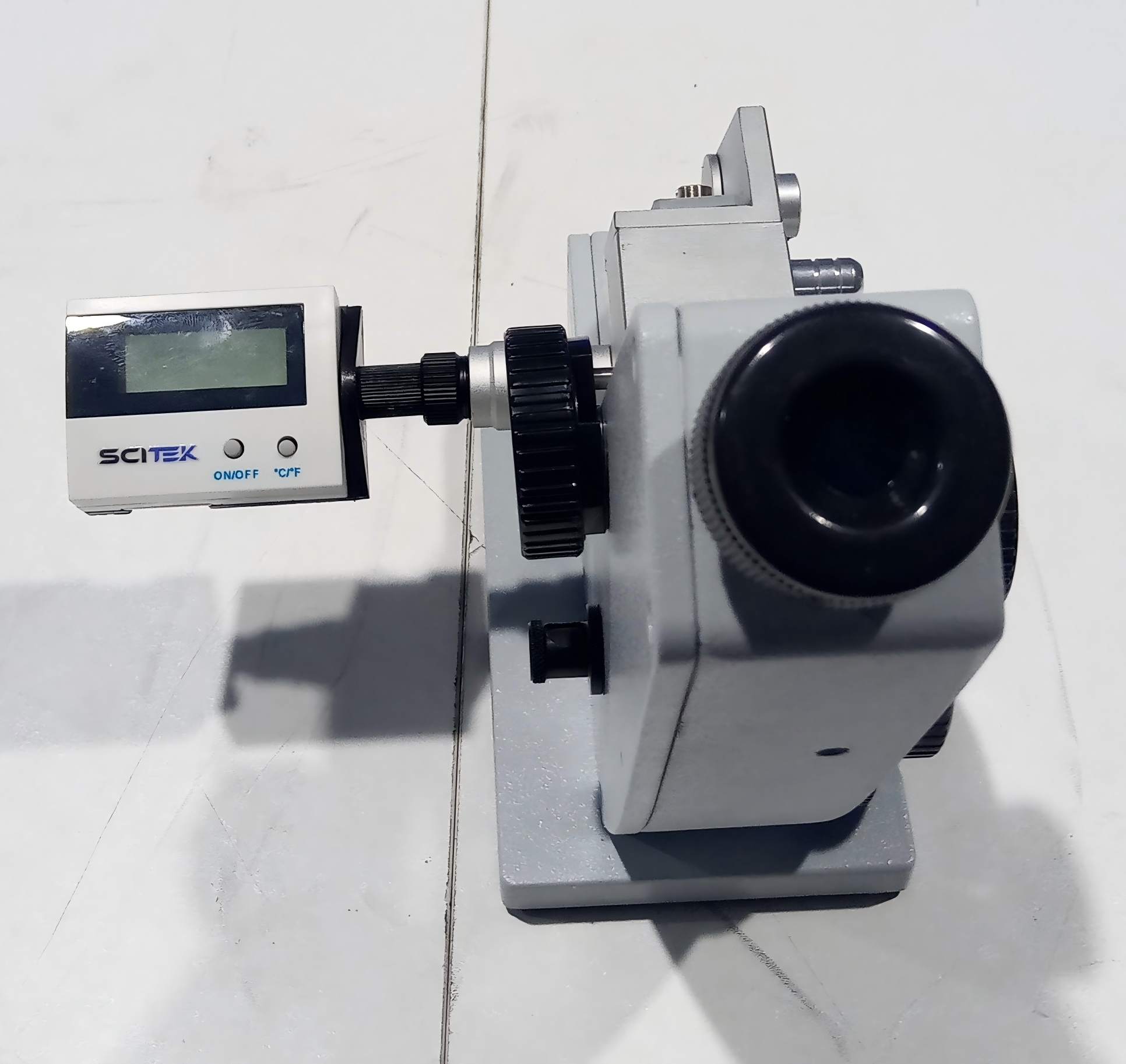 ABBE Refractometer (1) ABBE Refractometer (1)