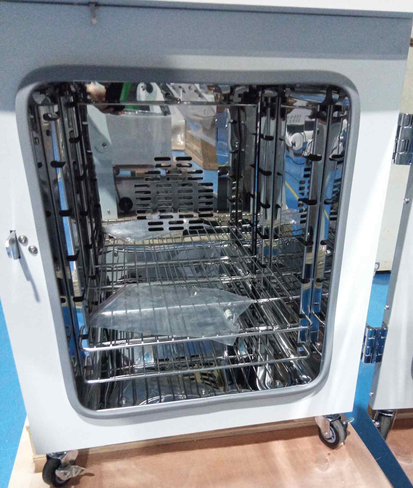 Drying OvenIncubator(Dual-Use) (2) Drying OvenIncubator(Dual-Use) (2)